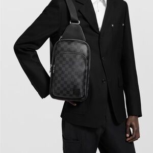 Louis Vuitton Avenue Slingbag